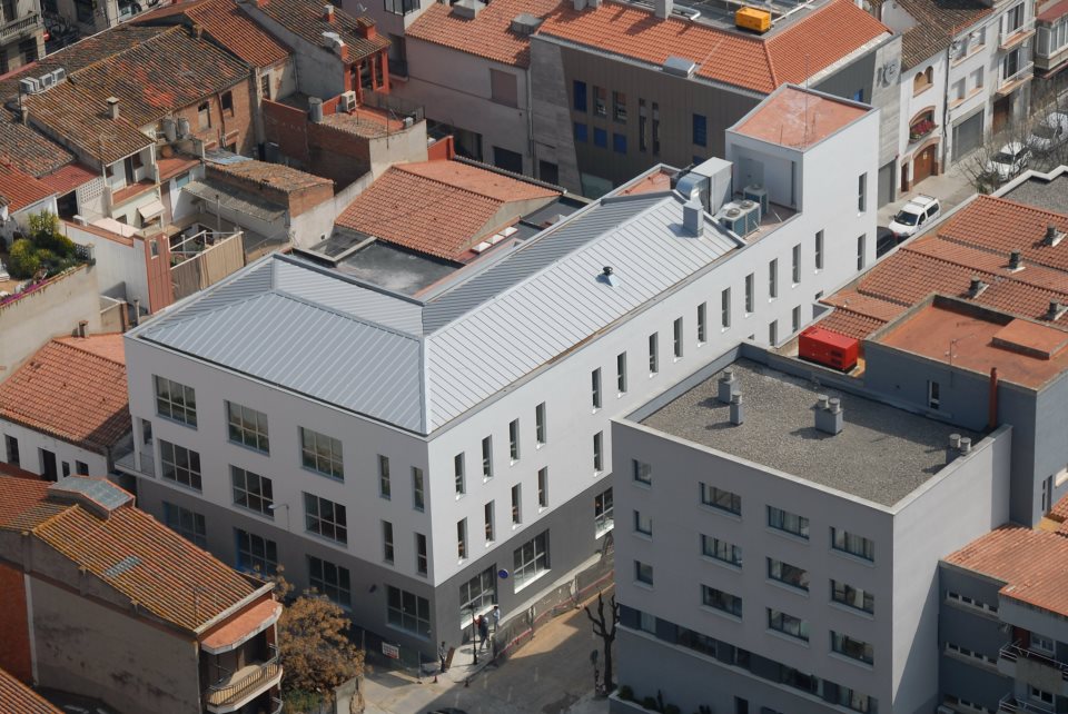 Edifici centre cívic Les Cases dels Mestres, Caldes de Montbui | Quadrifoli Projectes