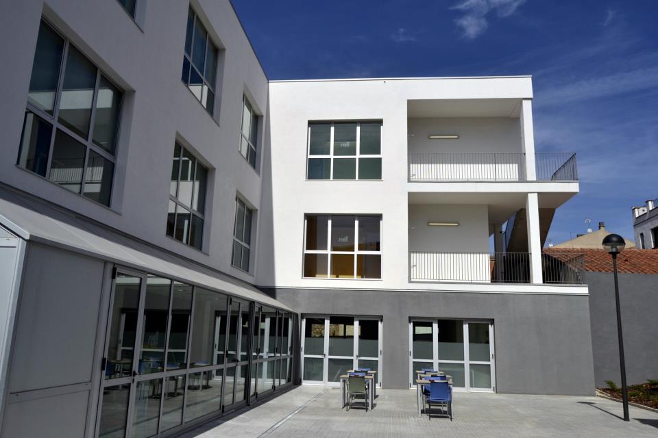 Edifici centre cívic Les Cases dels Mestres, Caldes de Montbui | Quadrifoli Projectes