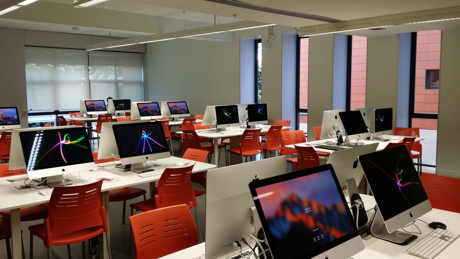 Aula siglo XXI, instalaciones Universidad Ramon Llull | Quadrifoli Projectes